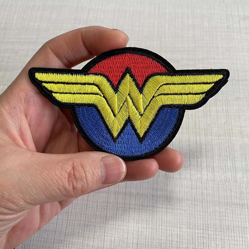 Velcro Sew On - W letra do alfabeto bordado emblema