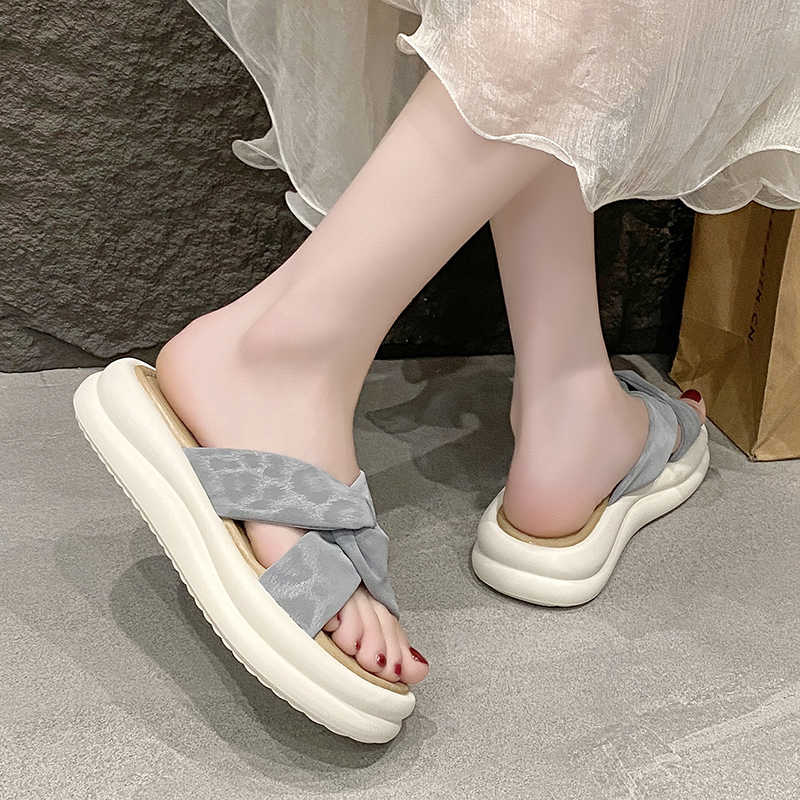 Chinelo de Verão Antiderrapant - Sewing New avaliação e preço